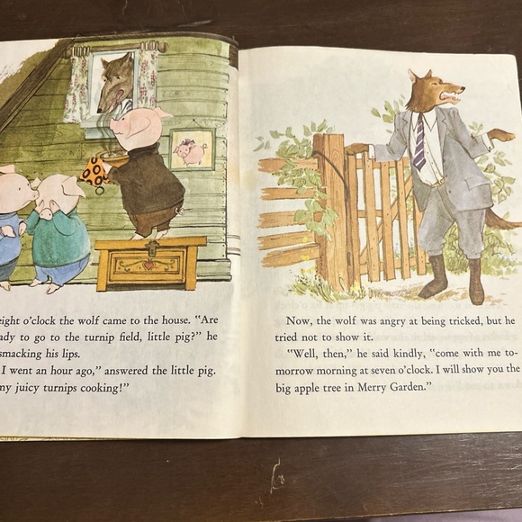 !!**KIDS BOOKS 4/$10**!! Three Little Pigs Little Golden Book 1978 4th Printing - Picture 5 of 11